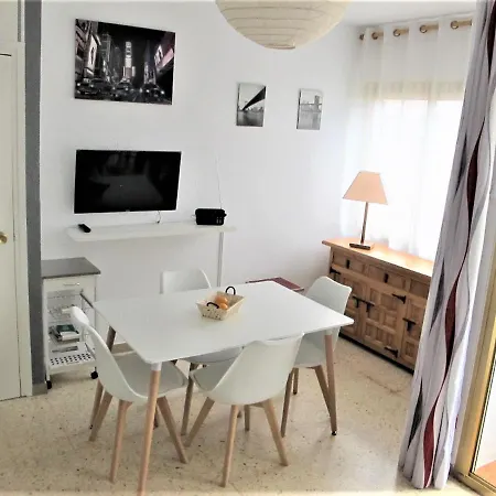 Apartamento Con Piscina - Los Sauces Lloret de Mar